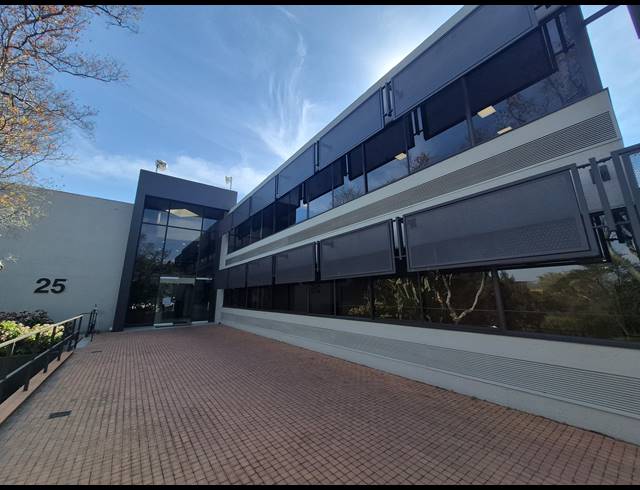 297M² OFFICE TO LET IN WOODMEAD